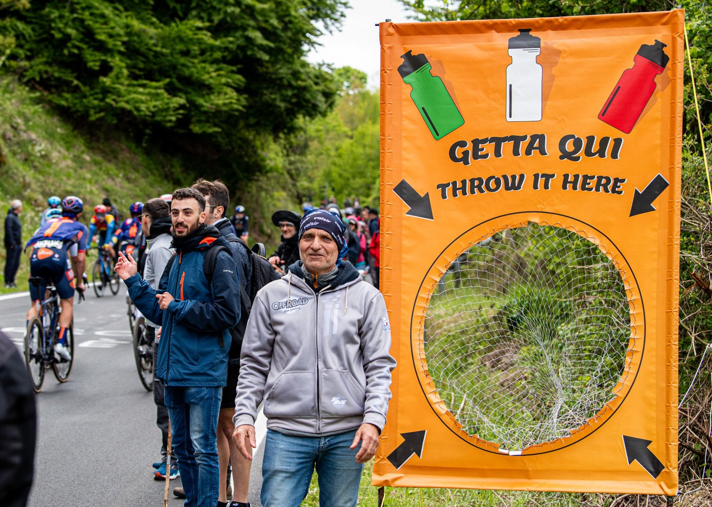 Tifosi del Giro d'Italia (Credits: Pocispix)